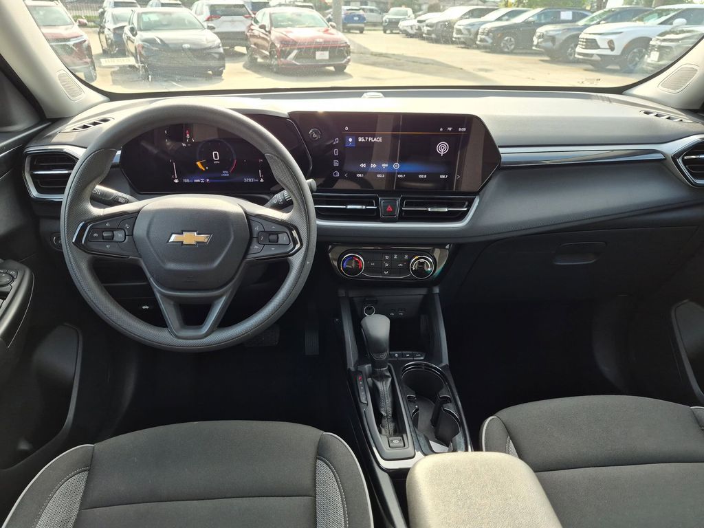 2025 Chevrolet Trailblazer LT - Photo 24