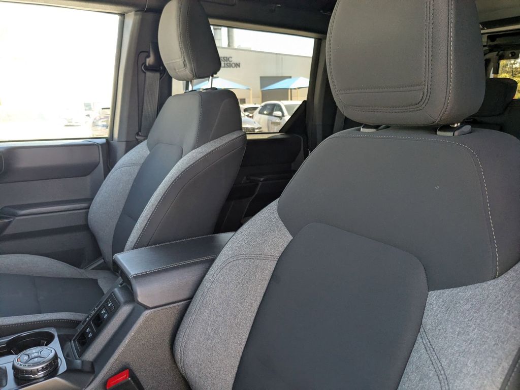 Thumbnail: 2025 Ford Bronco - 13