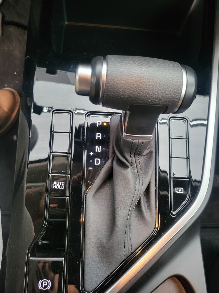 Thumbnail: 2025 Kia Niro - 6