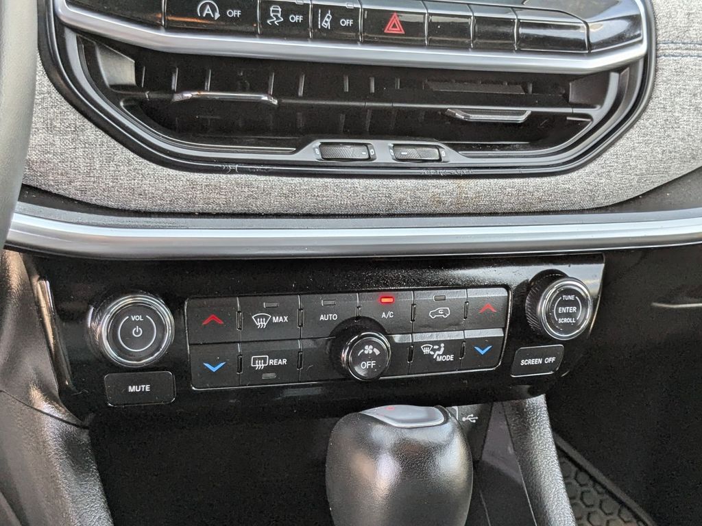 Thumbnail: 2025 Jeep Compass - 21