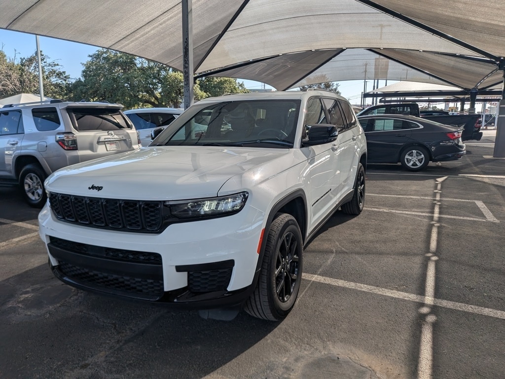 Thumbnail: 2024 Jeep Grand Cherokee L - 1
