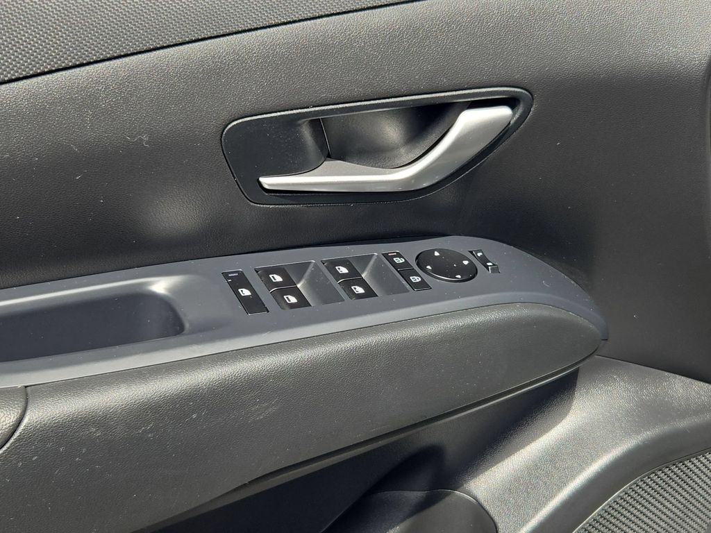 2025 Hyundai Santa Cruz SEL - Photo 15