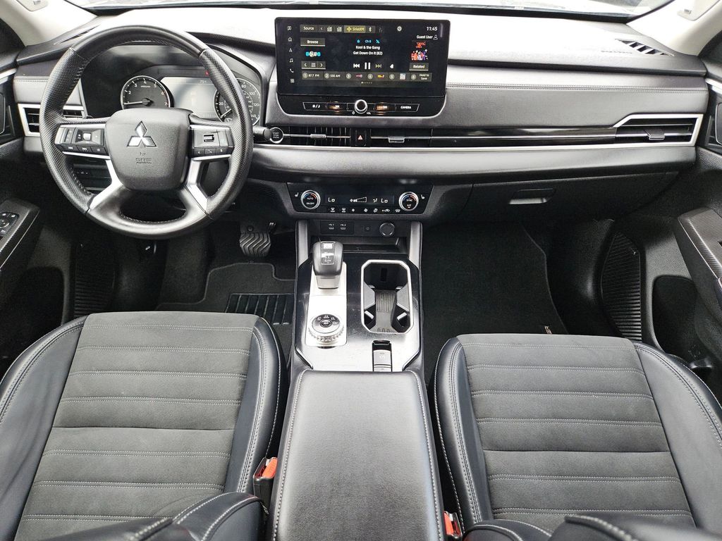 Thumbnail: 2025 Mitsubishi Outlander - 19
