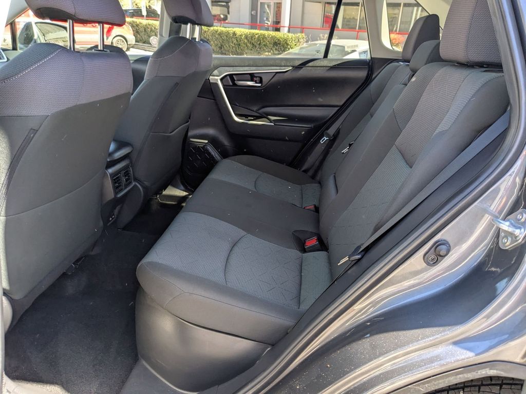 Thumbnail: 2025 Toyota RAV4 - 25