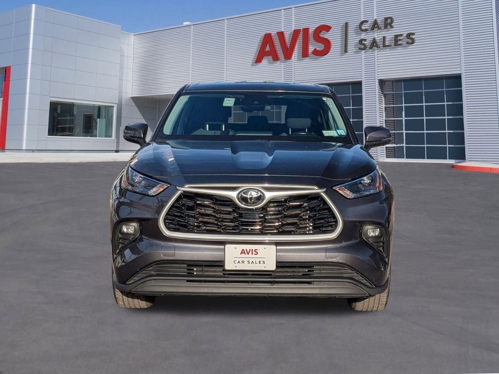 Thumbnail: 2024 Toyota Highlander - 10