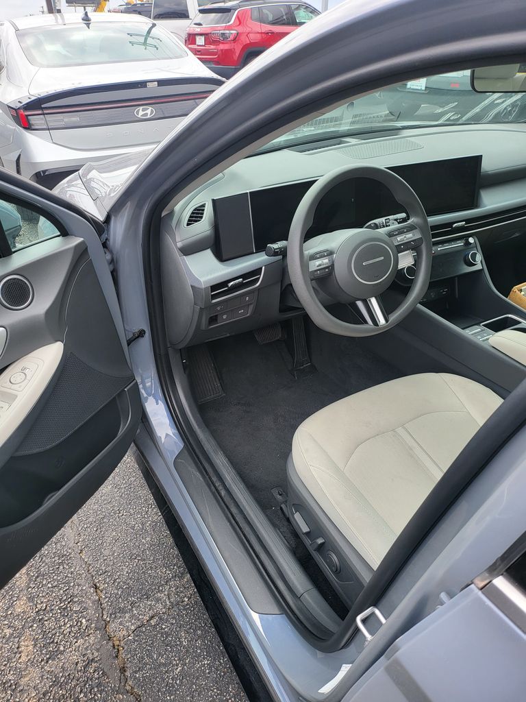 Thumbnail: 2025 Hyundai Sonata - 3