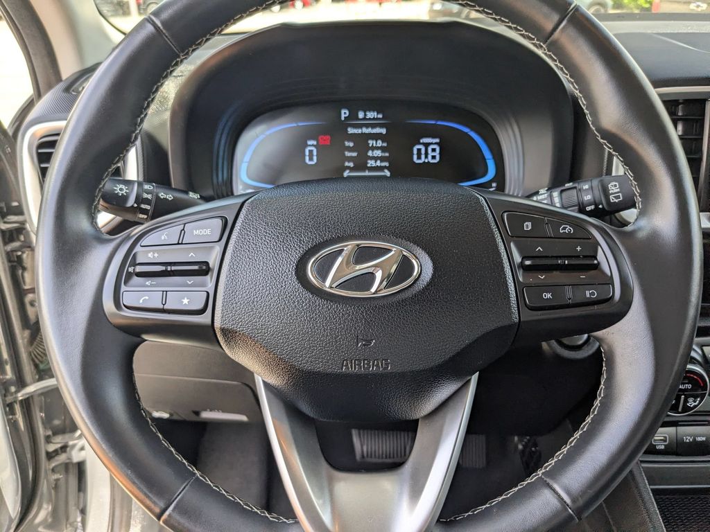 Thumbnail: 2025 Hyundai Venue - 16
