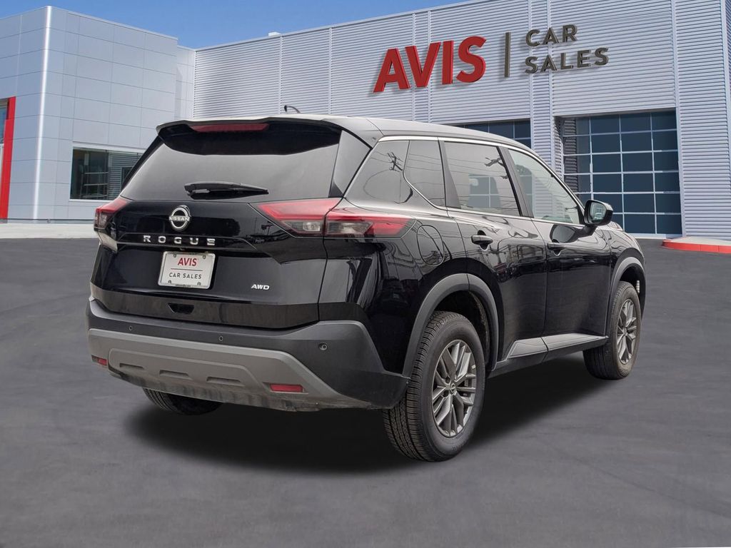 Thumbnail: 2023 Nissan Rogue - 6