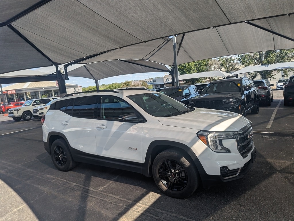Thumbnail: 2023 GMC Terrain - 7