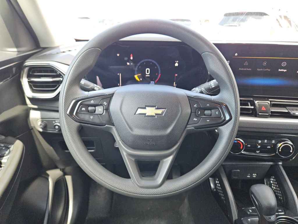 Thumbnail: 2025 Chevrolet TrailBlazer - 23