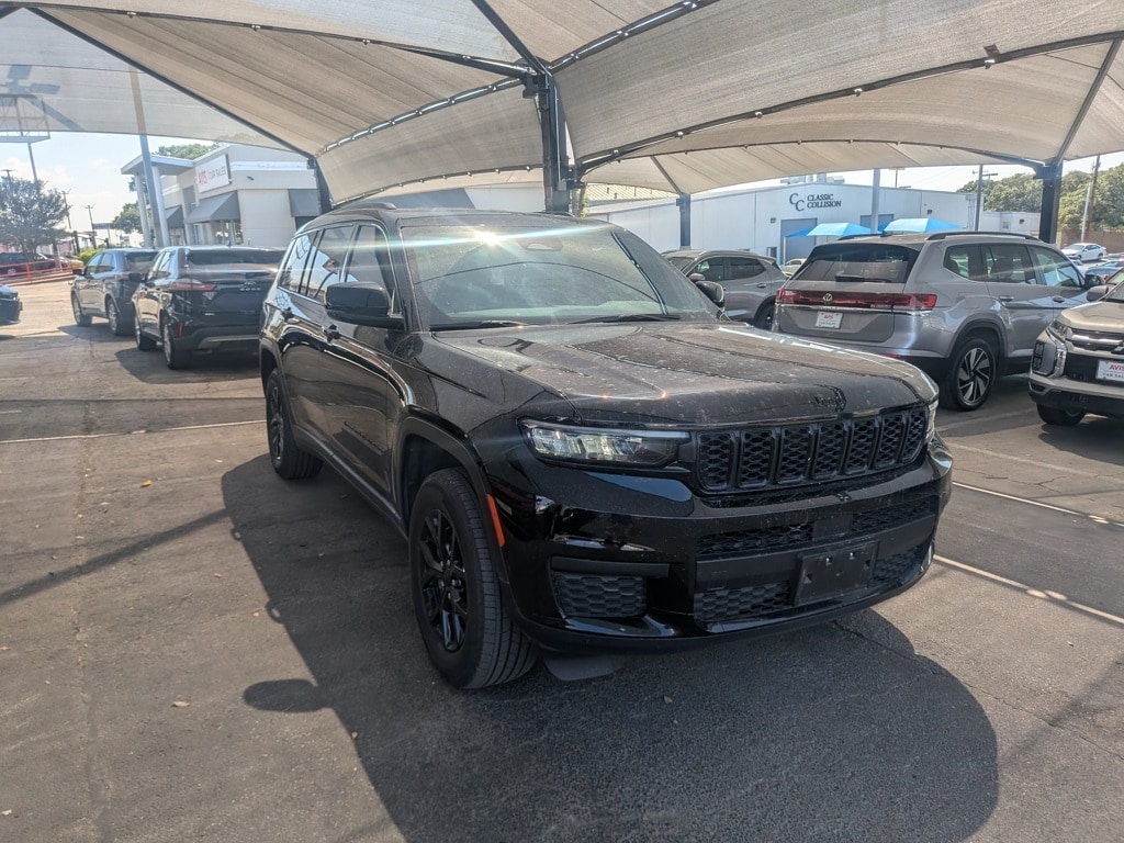 Thumbnail: 2024 Jeep Grand Cherokee L - 4
