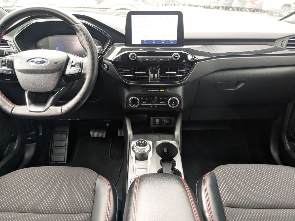 Thumbnail: 2025 Ford Escape - 25