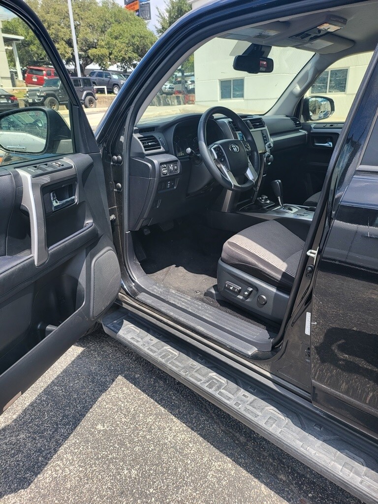 2024 Toyota 4Runner SR5 photo 4