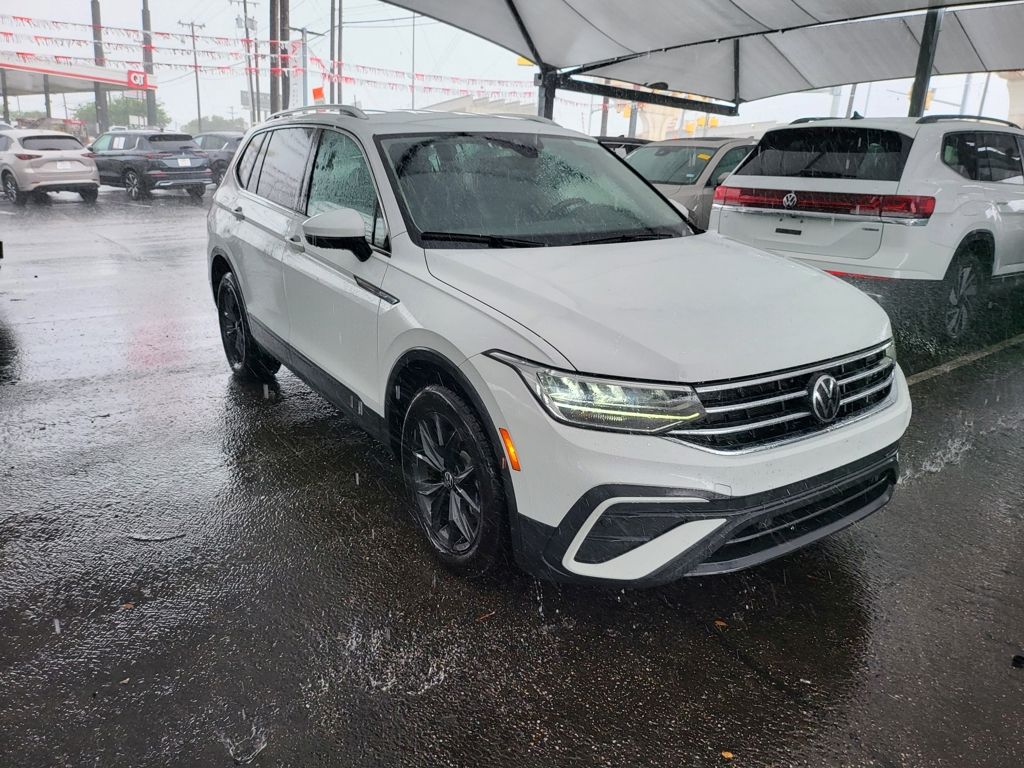 Thumbnail: 2024 Volkswagen Tiguan - 2
