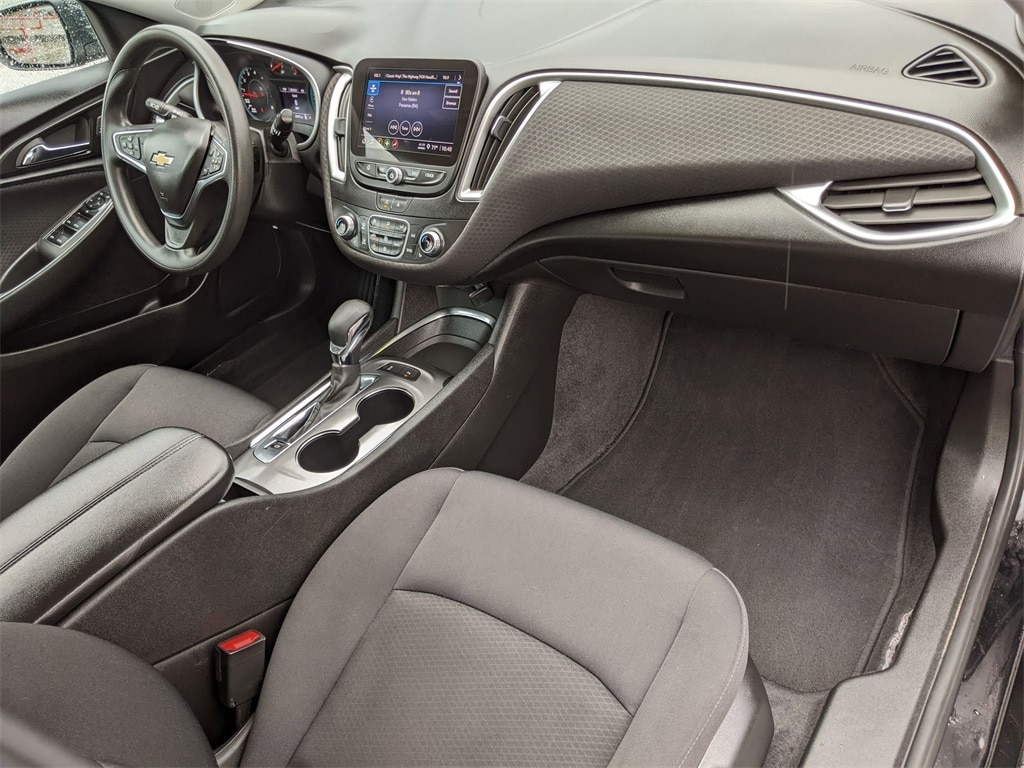 2024 Chevrolet Malibu LT 28