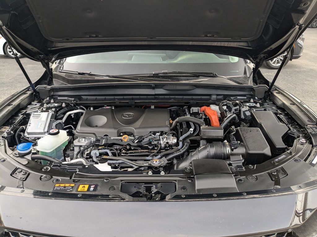 Thumbnail: 2025 Mazda CX-50 - 28