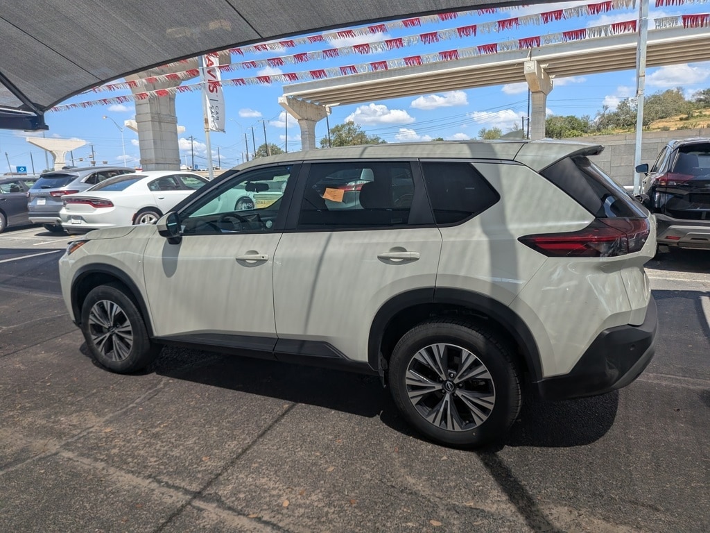 Thumbnail: 2023 Nissan Rogue - 6