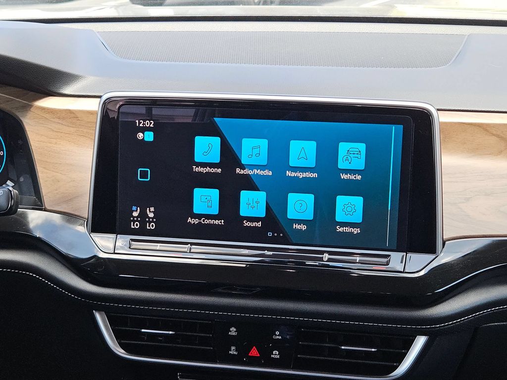 2025 Volkswagen Atlas SE w/Tech - Photo 20