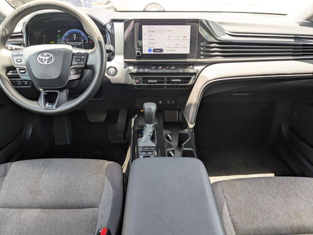 Thumbnail: 2025 Toyota Camry - 23