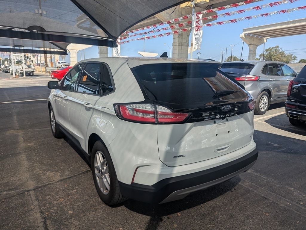 Thumbnail: 2024 Ford Edge - 3