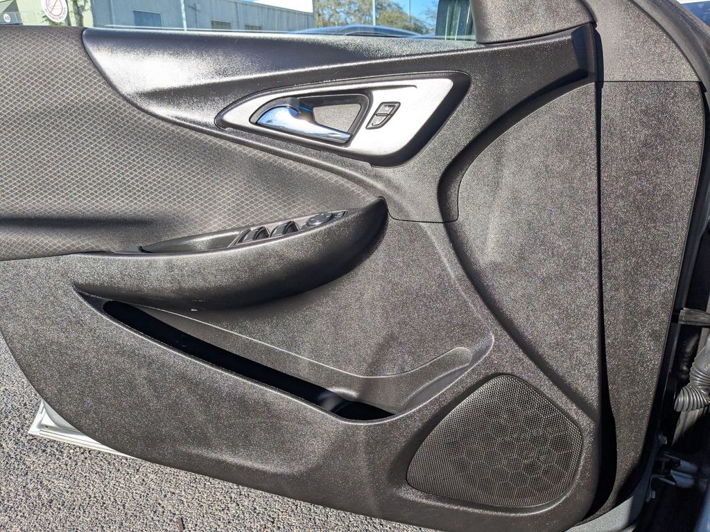 Thumbnail: 2024 Chevrolet Malibu - 16