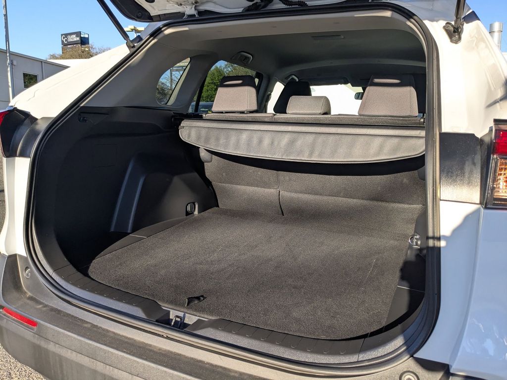 Thumbnail: 2025 Toyota RAV4 - 25