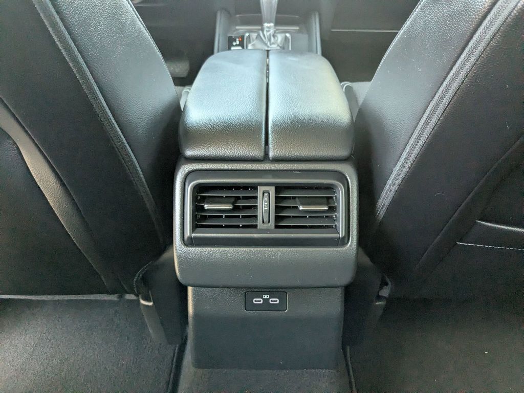 Thumbnail: 2025 Mazda CX-50 - 27