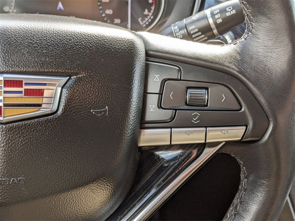 Thumbnail: 2024 Cadillac XT6 - 17