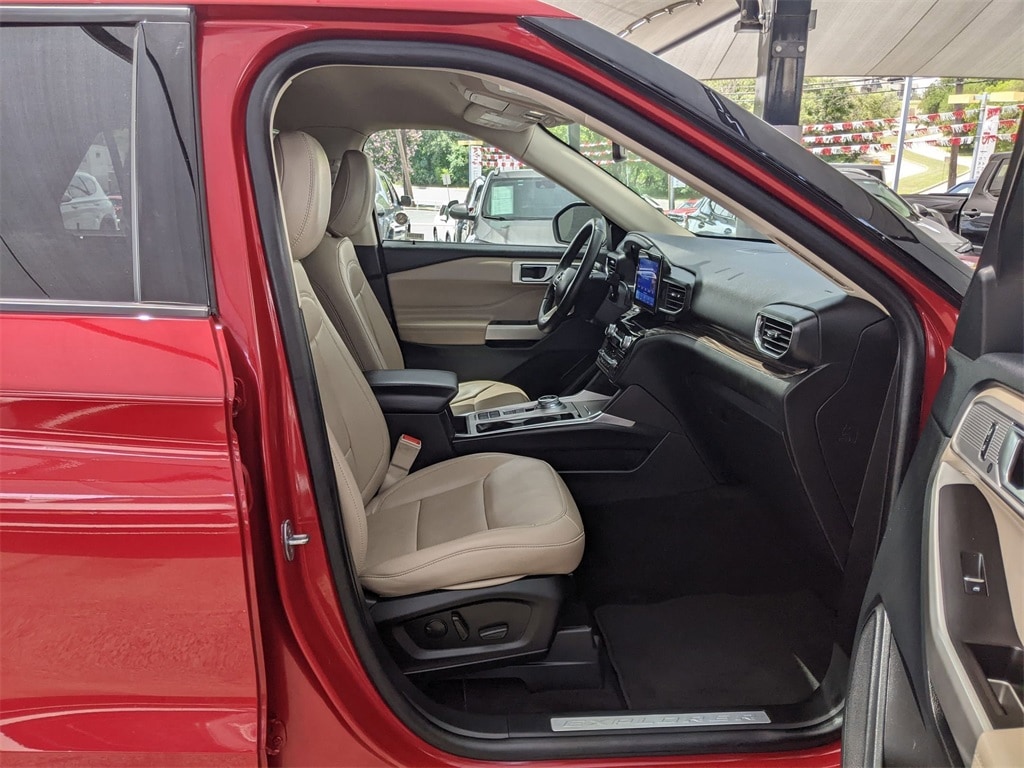 Thumbnail: 2024 Ford Explorer - 28
