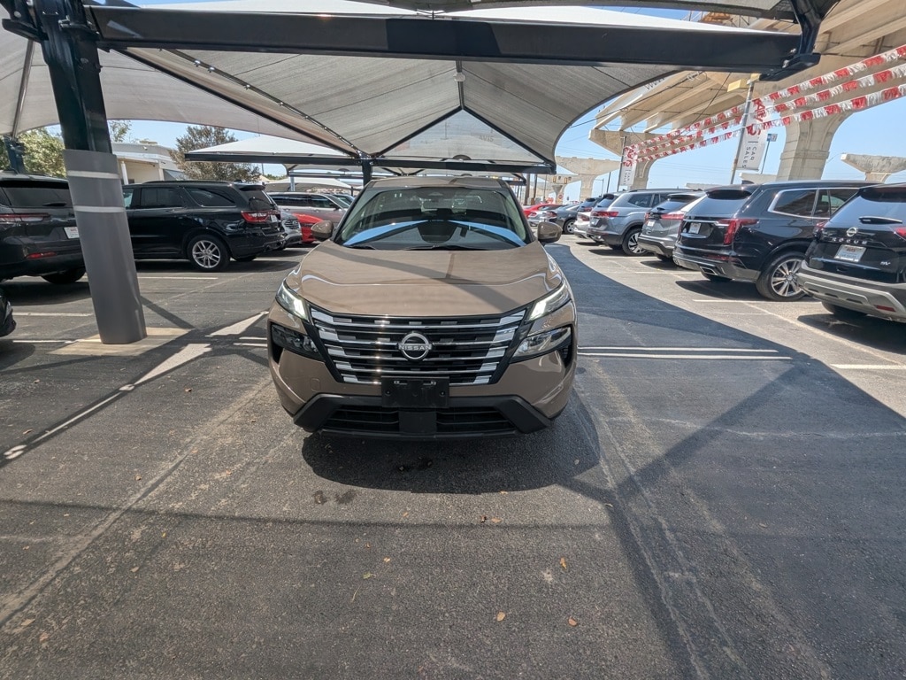 Thumbnail: 2024 Nissan Rogue - 4