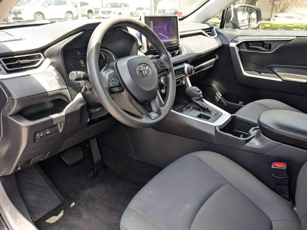 Thumbnail: 2025 Toyota RAV4 - 13