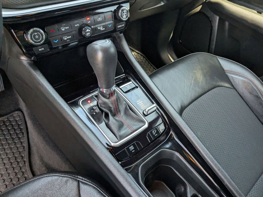 Thumbnail: 2025 Jeep Compass - 23