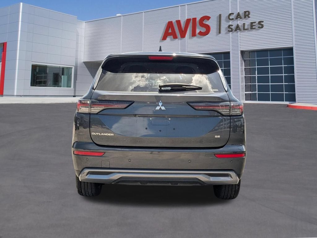 Thumbnail: 2025 Mitsubishi Outlander - 5