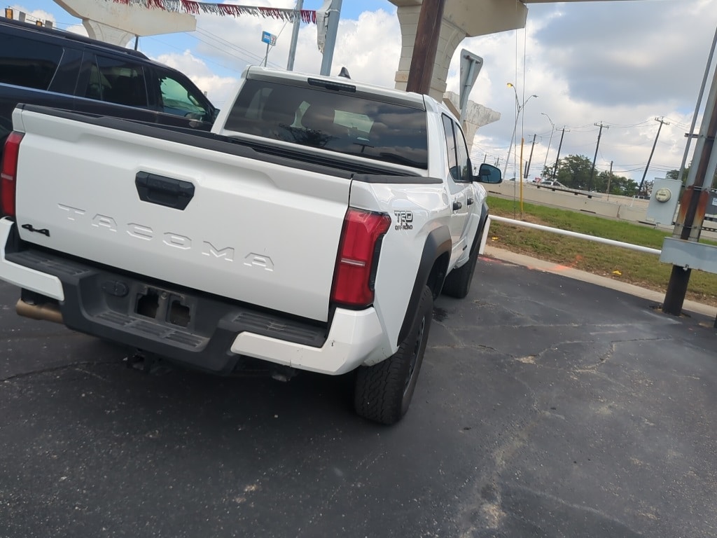 Thumbnail: 2024 Toyota Tacoma - 7
