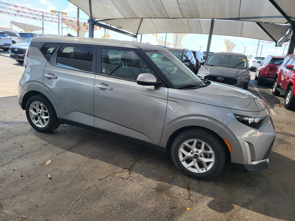 Thumbnail: 2024 Kia Soul - 5