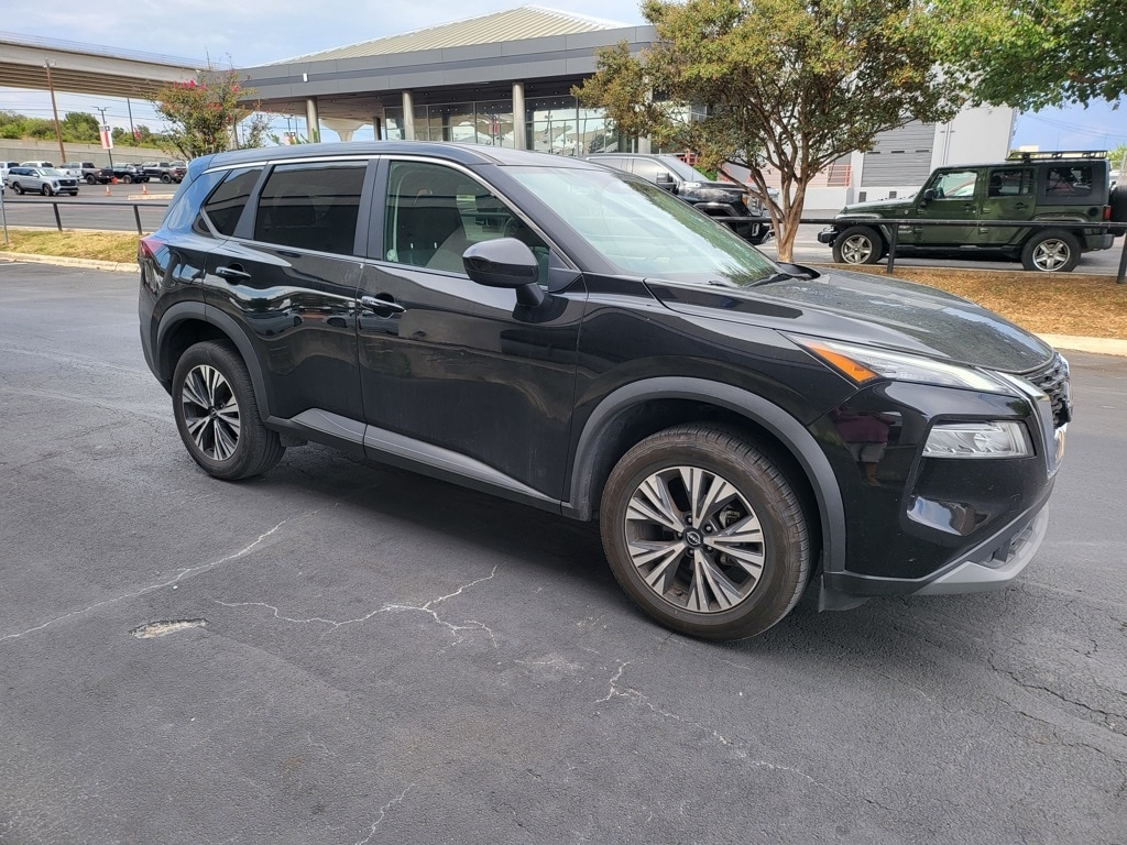 Thumbnail: 2023 Nissan Rogue - 4