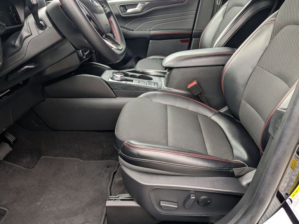 Thumbnail: 2025 Ford Escape - 11