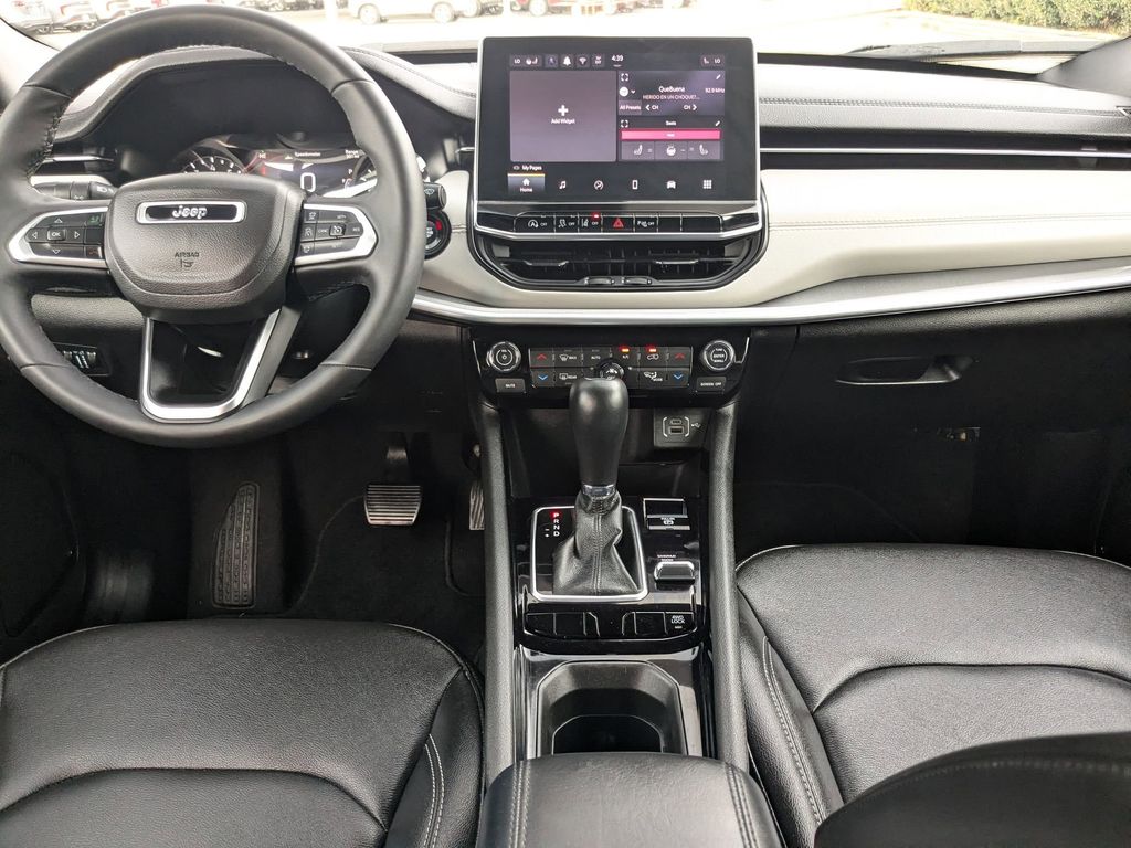 Thumbnail: 2025 Jeep Compass - 24