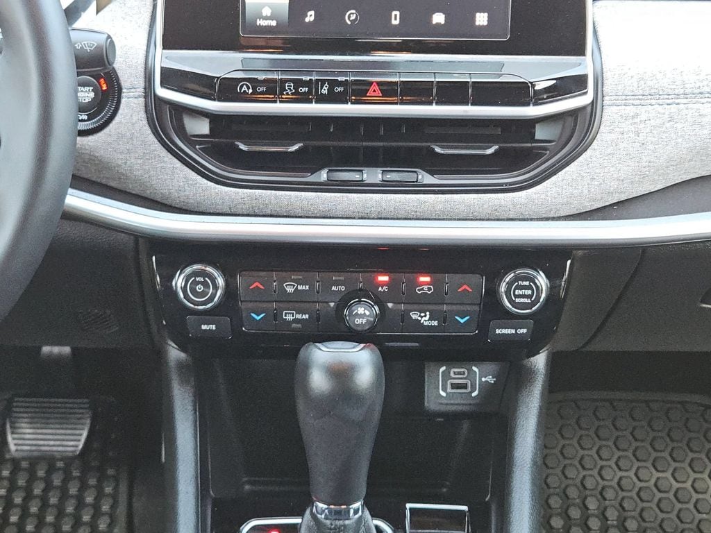 2025 Jeep Compass Latitude - Photo 21
