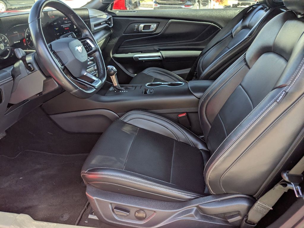 Thumbnail: 2025 Ford Mustang - 11