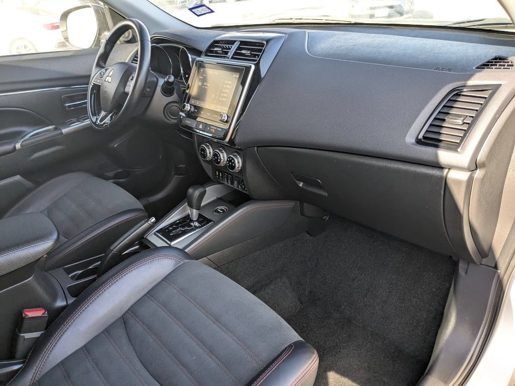 Thumbnail: 2025 Mitsubishi Outlander Sport - 27