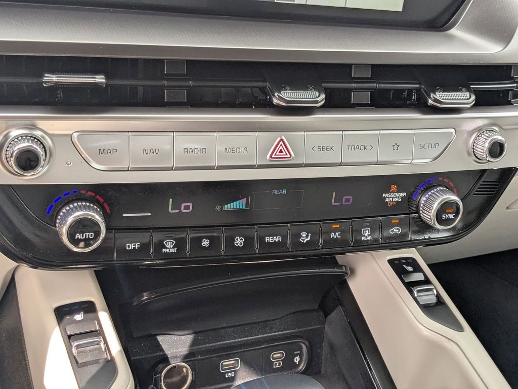 Thumbnail: 2025 Kia Telluride - 23