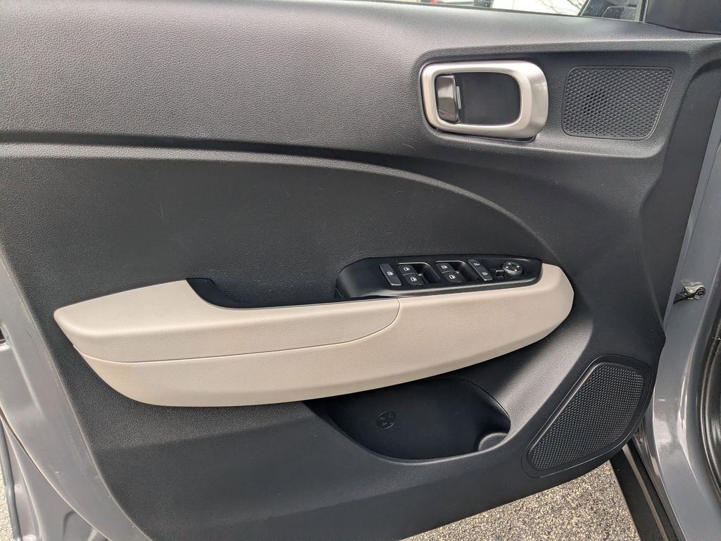 Thumbnail: 2025 Hyundai Venue - 14