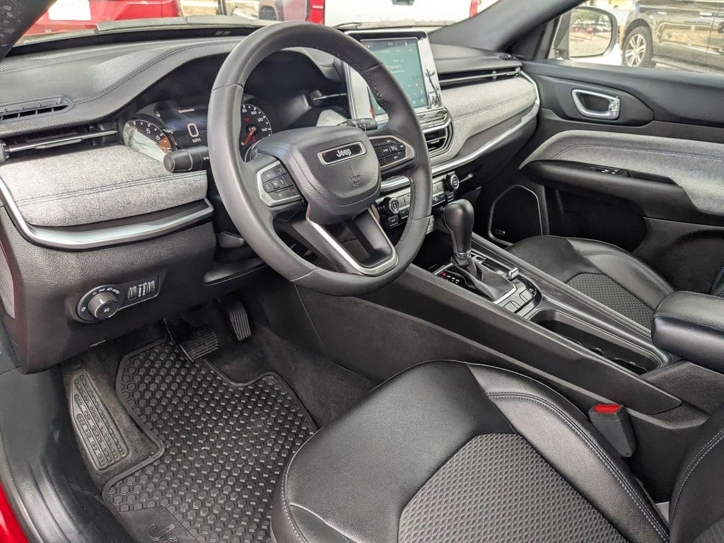 Thumbnail: 2025 Jeep Compass - 13