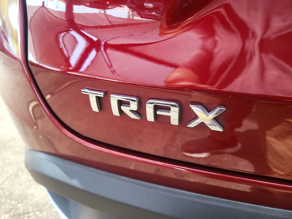 Thumbnail: 2025 Chevrolet Trax - 10