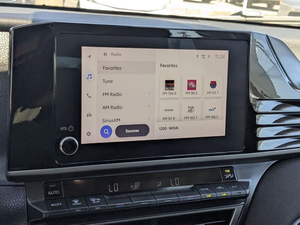 Thumbnail: 2025 Toyota Camry - 19