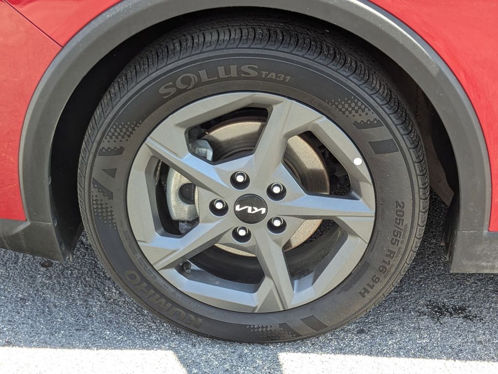 Thumbnail: 2025 Kia K4 - 29