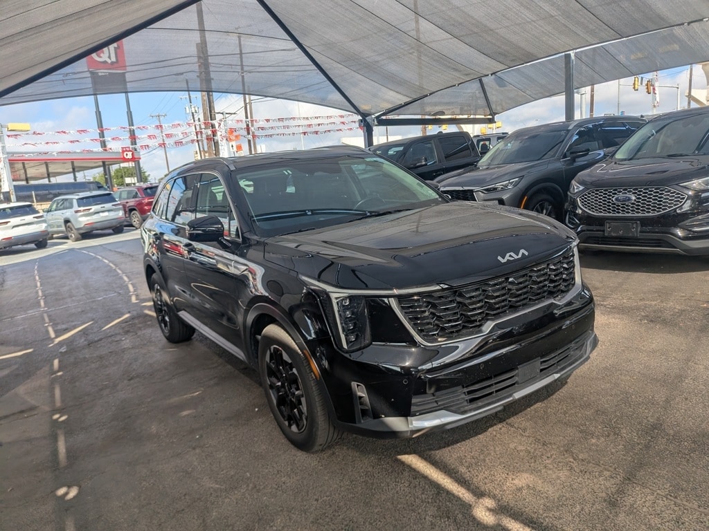 Thumbnail: 2024 Kia Sorento - 2