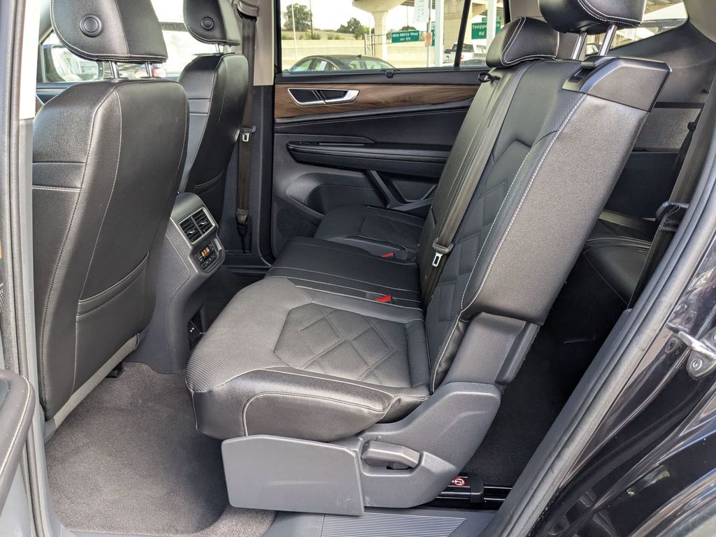 Thumbnail: 2025 Volkswagen Atlas - 24