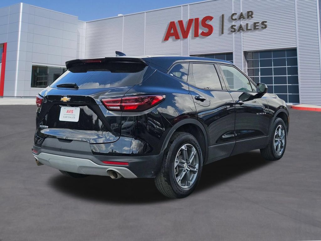 Thumbnail: 2025 Chevrolet Blazer - 6